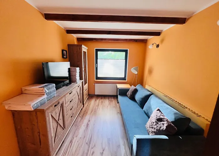 Wschód Nad Polaną 17 *