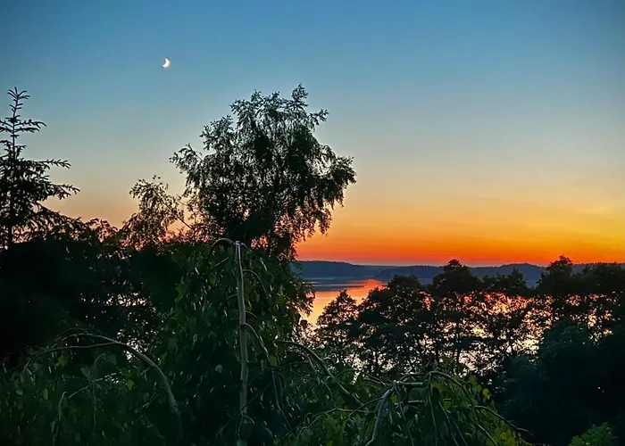 Wschód Nad Polaną 17 *